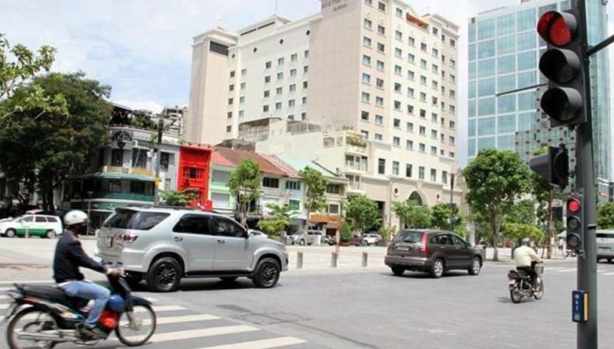 vượt đèn đỏ